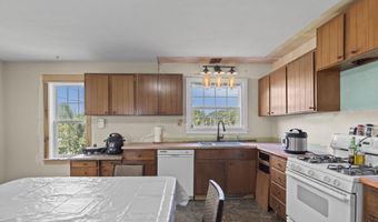 402 E Broadway, Rock Springs, WI 53961