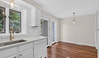 128 Parker St 3C, Acton, MA 01720