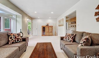 10574 88th Ave, Allendale, MI 49401