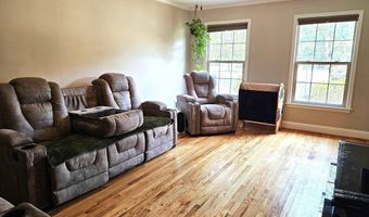 904 Sunnyhill Dr, Camden, SC 29020