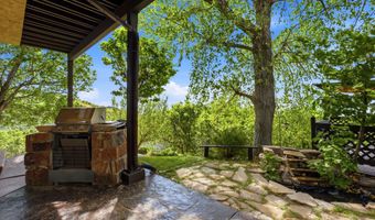 1501 E MAPLE HILLS Dr S, Bountiful, UT 84010