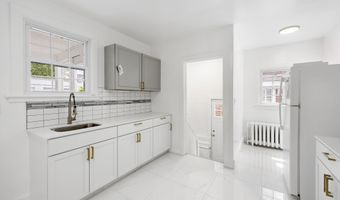 979 Washington Ave, Albany, NY 12206