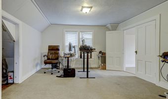 1208 N SUPERIOR St, Appleton, WI 54911