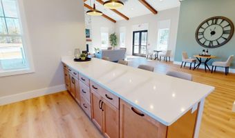 4 Longview Dr 403, Atkinson, NH 03811