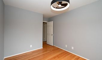 3107 BERRY Rd NE 11, Washington, DC 20018