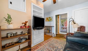 24 Liberty St, Clinton, CT 06413