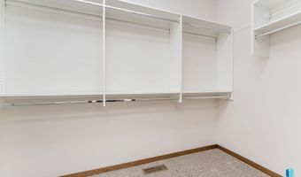 2316 E Tinley St, Brandon, SD 57005