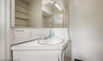 318 W 4th St, Anaconda, MT 59711