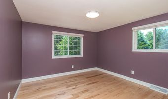 5120 Hensley Dr, Ann Arbor, MI 48103