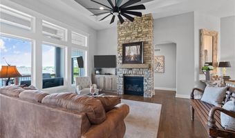4313 Lakeview Ter, Basehor, KS 66007