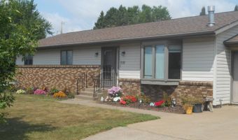 310 W Pine St, Abbotsford, WI 54405