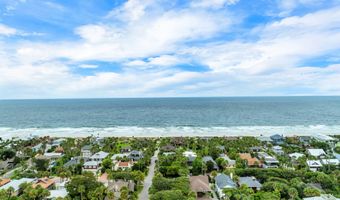 392 4TH St, Atlantic Beach, FL 32233