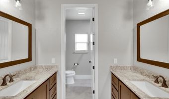 839 Shady Grv, Adkins, TX 78101