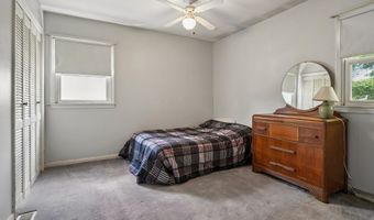 29 TRINITY Pl, Barrington, NJ 08007