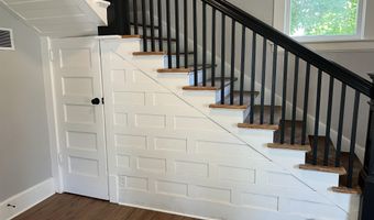 823 N Clinton St, Albion, MI 49224