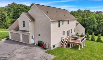 355 WESTVIEW Dr, Akron, PA 17501