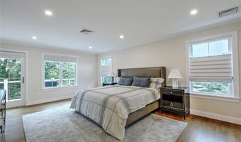 11 Shields St, Newport, RI 02840
