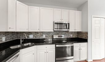 21610 MONMOUTH Ter, Ashburn, VA 20147
