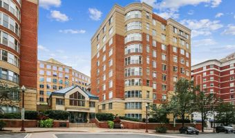 3830 9TH St N 606W, Arlington, VA 22203