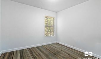 10 Middleton Ln, Atmore, AL 36502