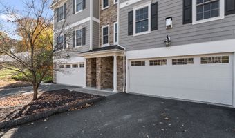 53 Grassy Plain St APT B6, Bethel, CT 06801