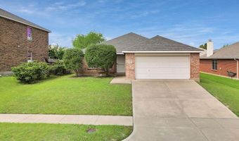 8146 Mossberg Dr, Arlington, TX 76002