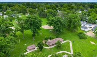 113 Roland Ave, Ballwin, MO 63021