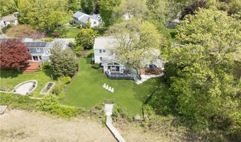 45 Meadowbrook Dr, Barrington, RI 02806