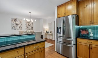 5914 LANGTON Dr, Alexandria, VA 22310