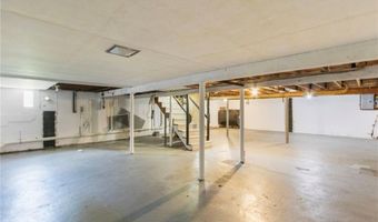 175 Kay St, Newport, RI 02840