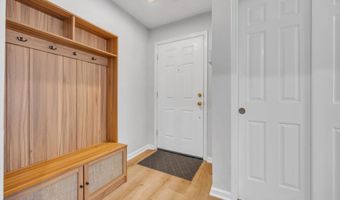 22 Alexandria Way, Basking Ridge, NJ 07920