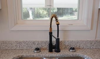 317 Cambridge St, Abbeville, SC 29620