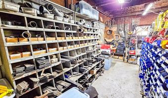 331 N Idaho St, Arco, ID 83213
