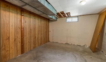 2010 N Cron, Augusta, KS 67010