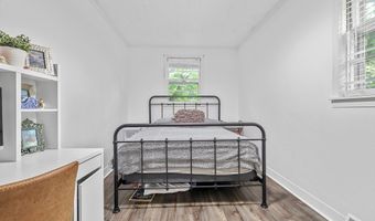 17 Pine St, Bellingham, MA 02019