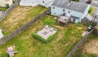 17 Linwood Dr, Coventry, RI 02816