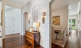 18560 Amen Cor, Baton Rouge, LA 70810