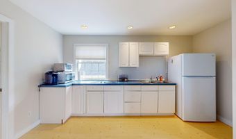 1276 Swinton Rd, Bridport, VT 05734