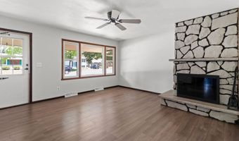 1513 E PLAZA Dr, Appleton, WI 54915