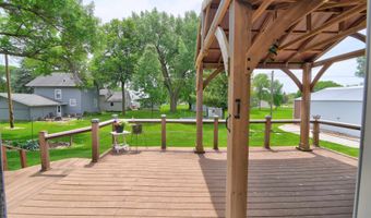 907 A Ave, Armstrong, IA 50514