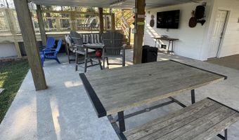 4010 Blue Jay St, Bay St. Louis, MS 39520