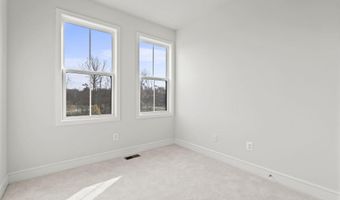 42111 SHINING STAR Sq, Ashburn, VA 20148