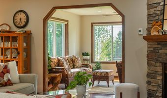 2111 Robins Nest SE, Alexandria, MN 56308