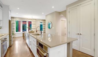 601 SLADE Ct, Alexandria, VA 22314
