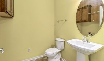 221 19th St SW, Altoona, IA 50009