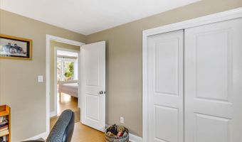 1 Sandy Ln, Bourne, MA 02532