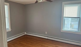 177 Railroad St 3, Lincoln, RI 02838