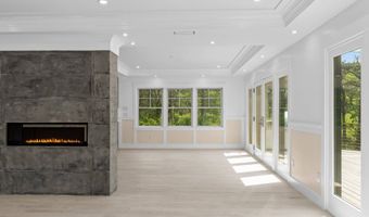 50 Bay View Ave, Amagansett, NY 11930