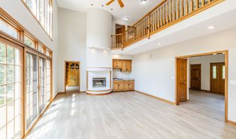 771 E Hickory Ave, Addison, IL 60101