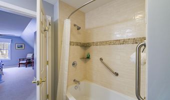 130 Bayside Dr, Belfast, ME 04915